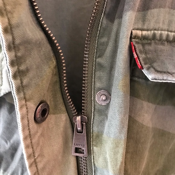 Levi’s Camo Utility Jacket Size Small - Picture 9 of 12